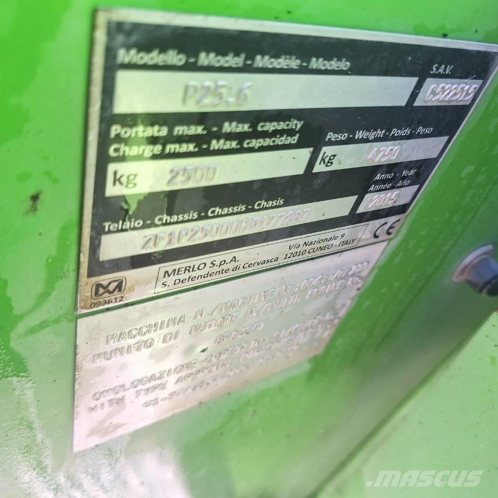 Merlo P25.6 Teleskopiniai krautuvai