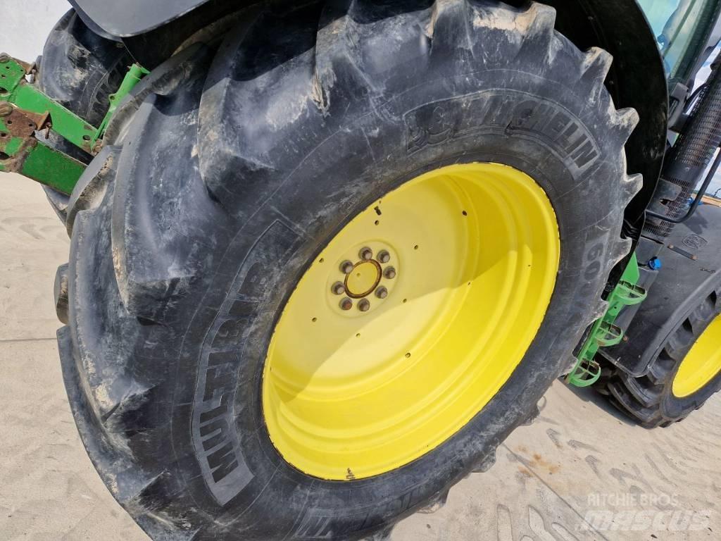 John Deere 6115 R Traktoriai