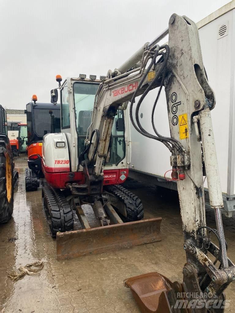 Takeuchi TB 230 Mini ekskavatoriai < 7 t