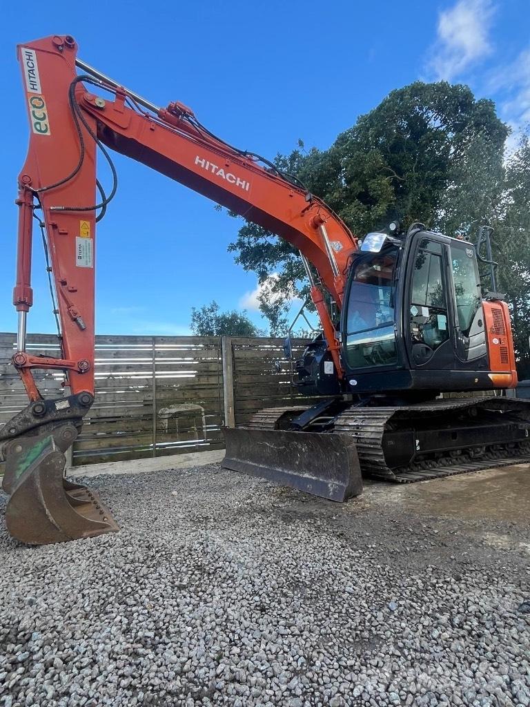 Hitachi ZX 135 US-6 Vikšriniai ekskavatoriai