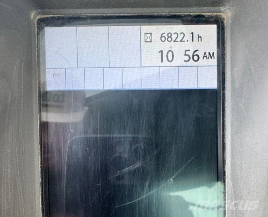 Hitachi ZX 135 US-6 Vikšriniai ekskavatoriai