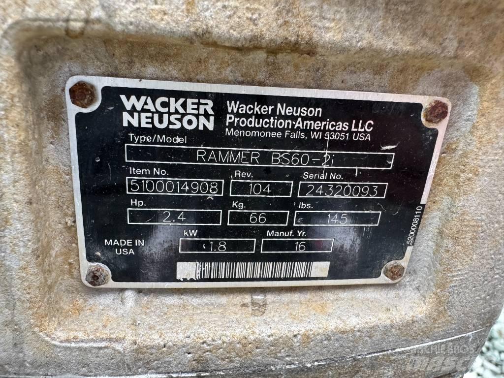 Wacker Neuson BS60-2 Plūktuvai