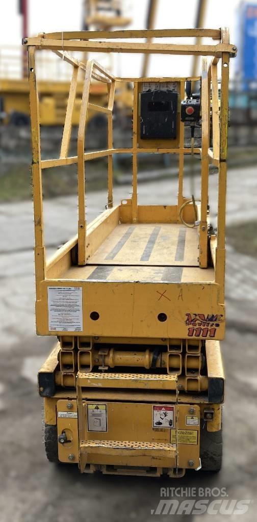 Haulotte Compact 8 Žirkliniai keltuvai