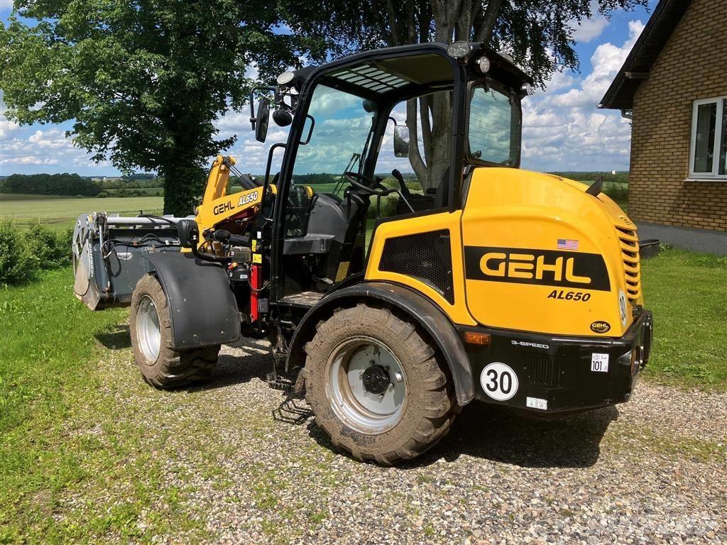 Gehl AL 650 Daugiafunkciniai pakrovėjai