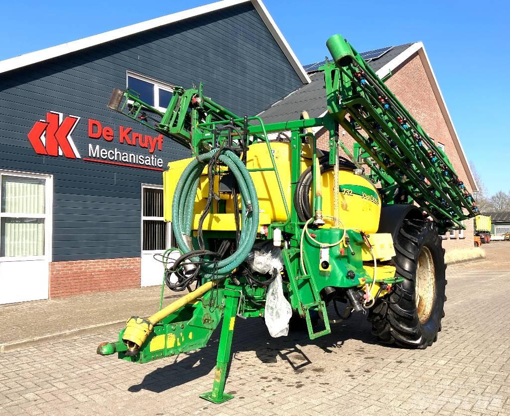 John Deere 732 Prikabinami purkštuvai