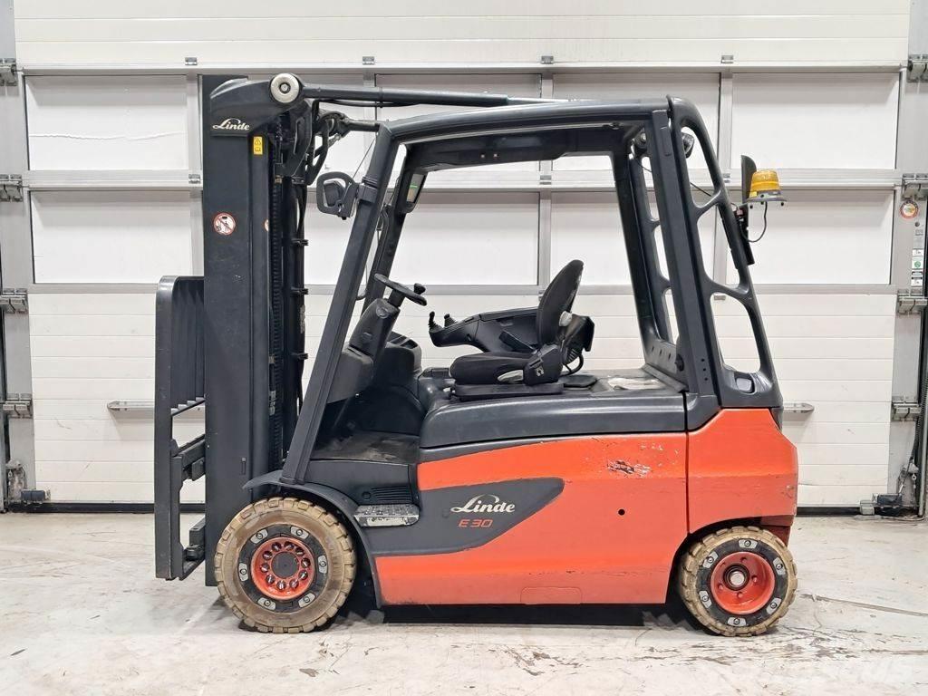 Linde E30L-01 Elektriniai šakiniai krautuvai