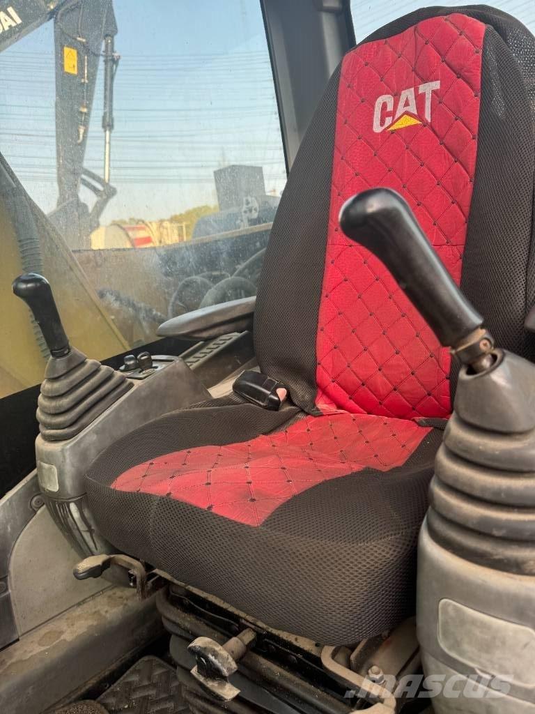 CAT 313 D Vikšriniai ekskavatoriai