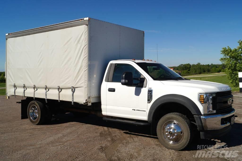 Ford F 450 XL SD Priekabos su tentu