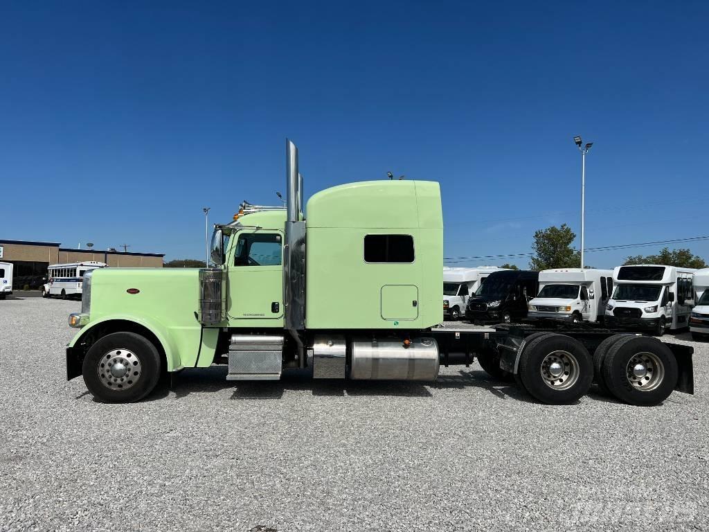 Peterbilt 389 Naudoti vilkikai