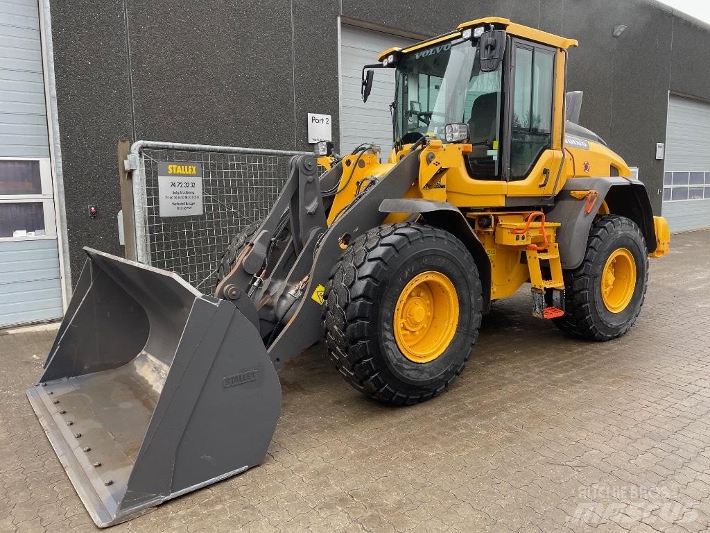 Volvo L60H Naudoti ratiniai krautuvai
