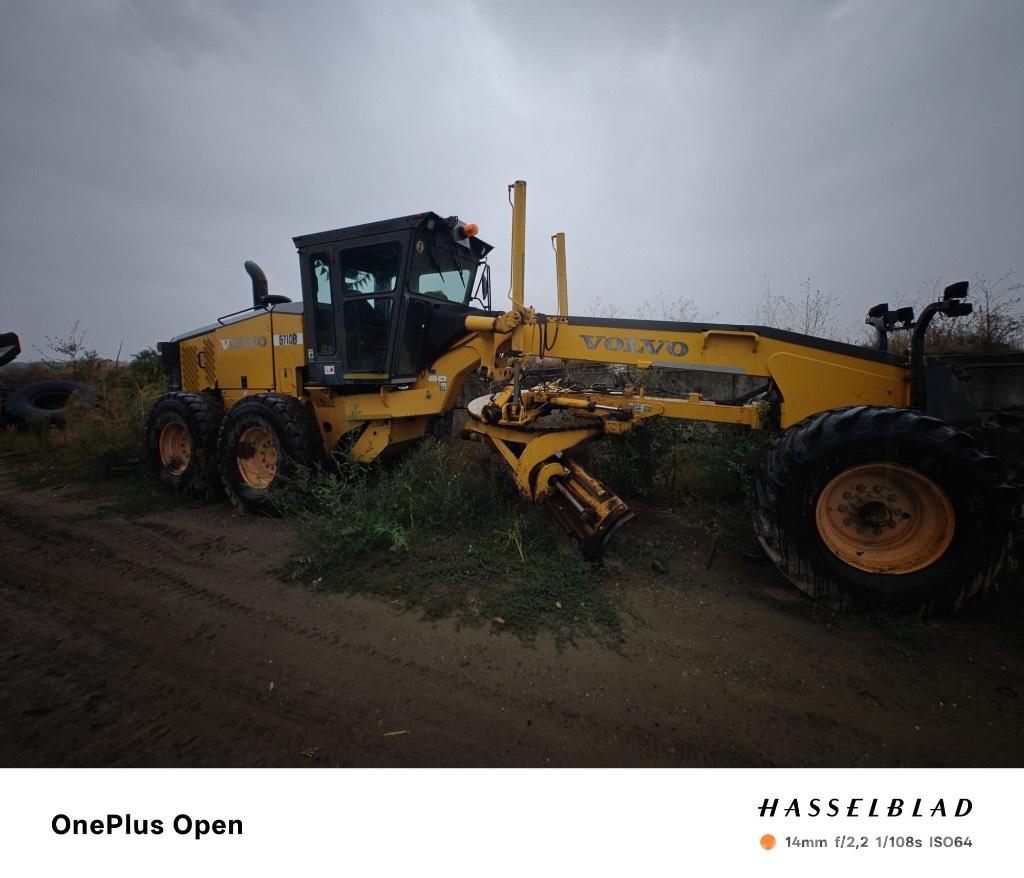  Greder Volvo G710 Transmisijos