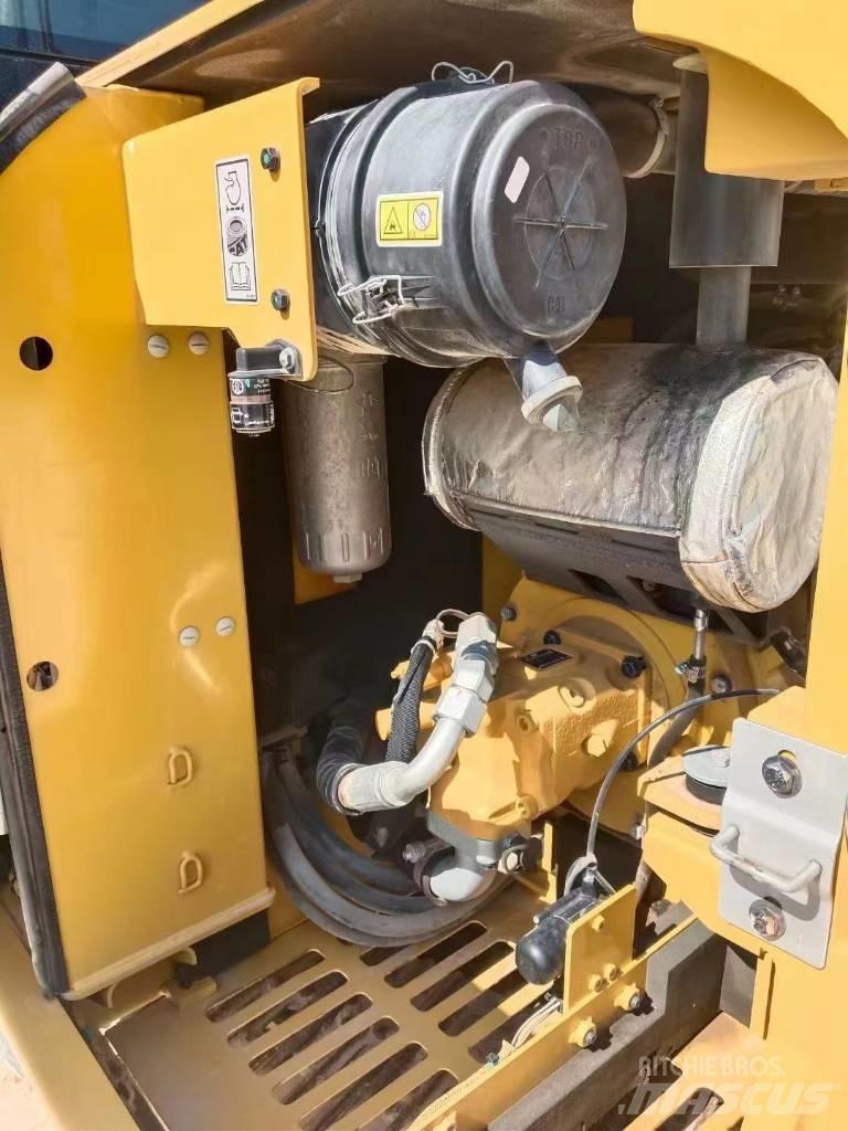CAT 305.5 E2 Mini ekskavatoriai < 7 t