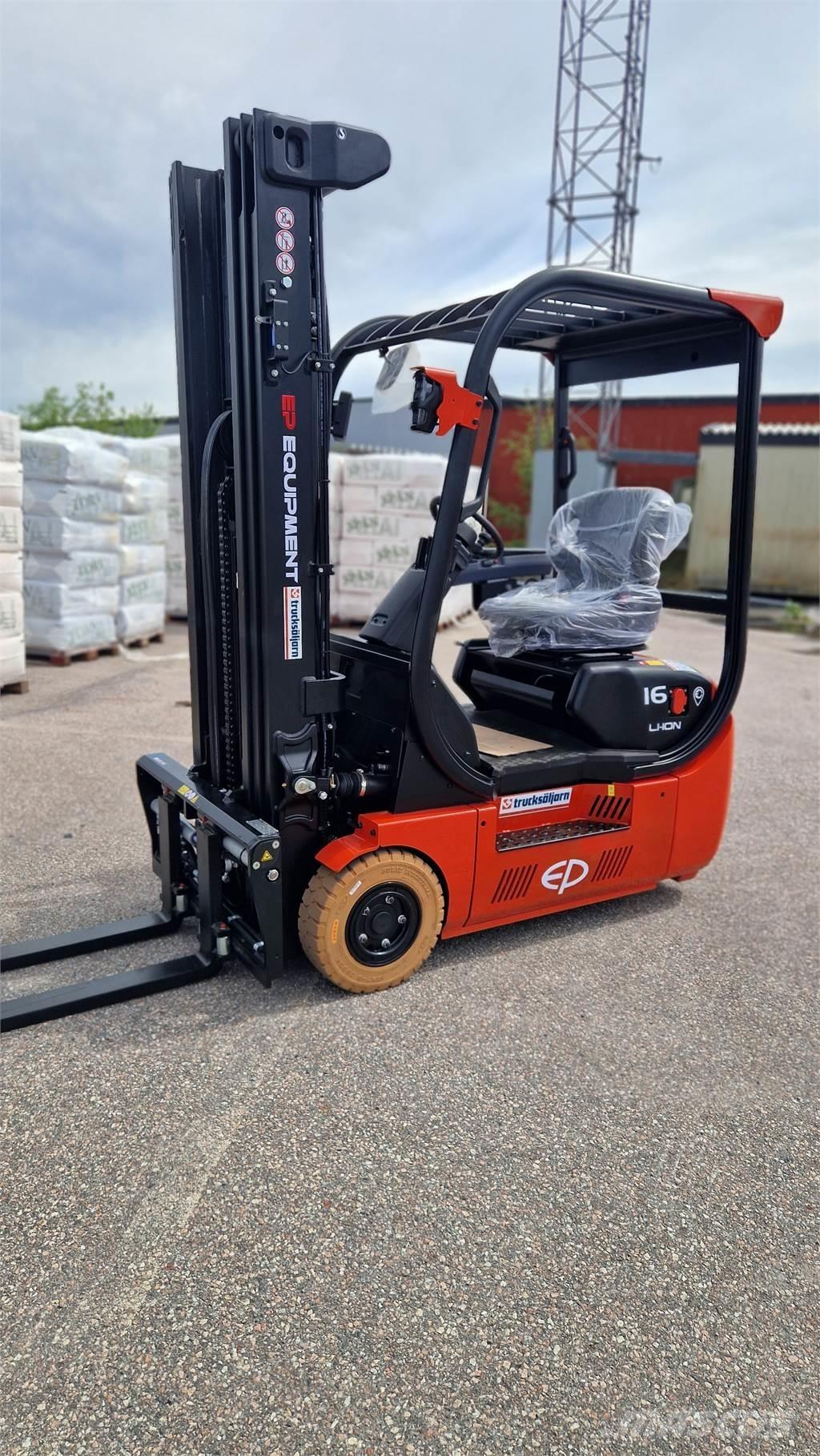  TDL162 Elektriniai šakiniai krautuvai