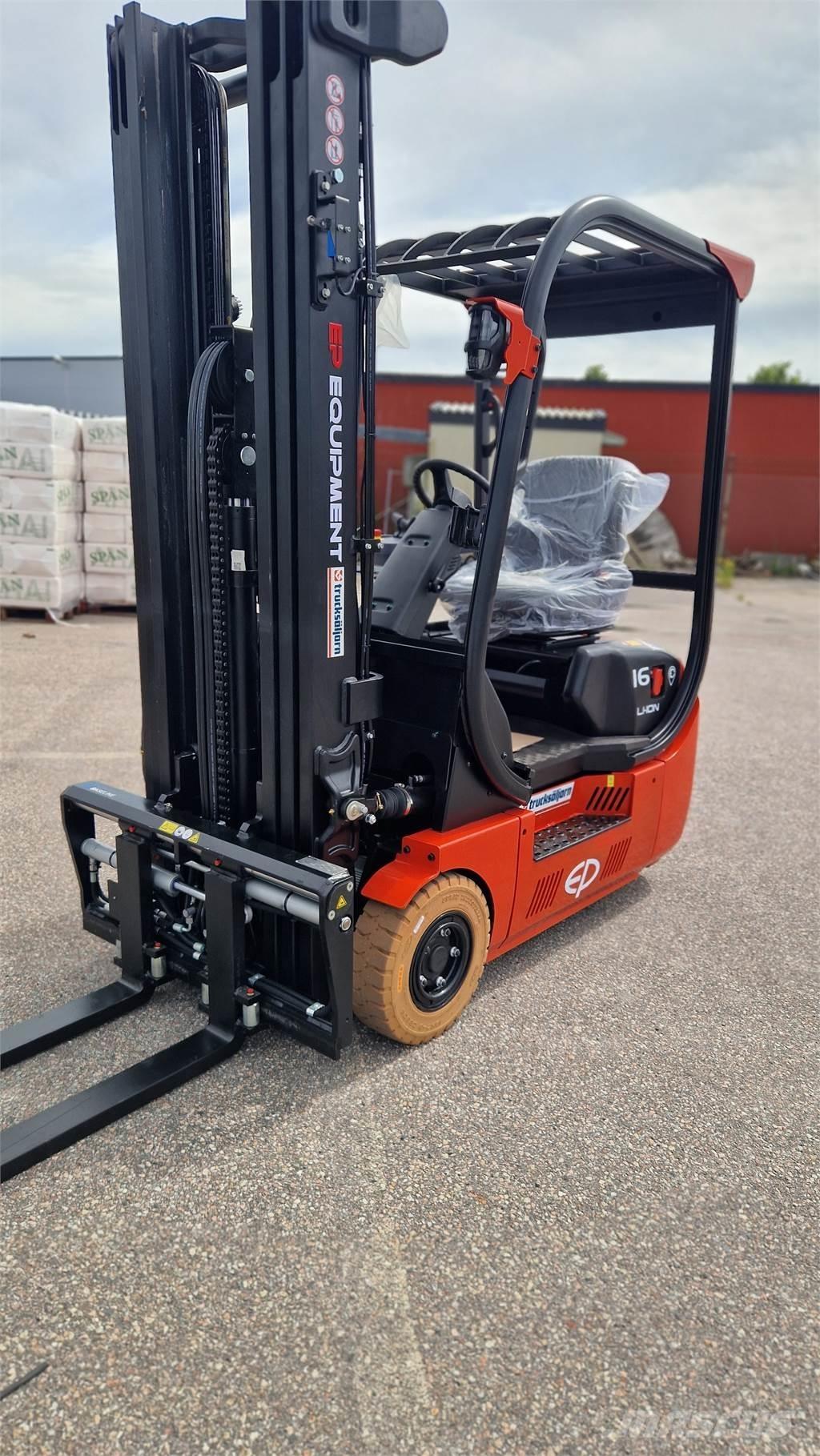  TDL162 Elektriniai šakiniai krautuvai
