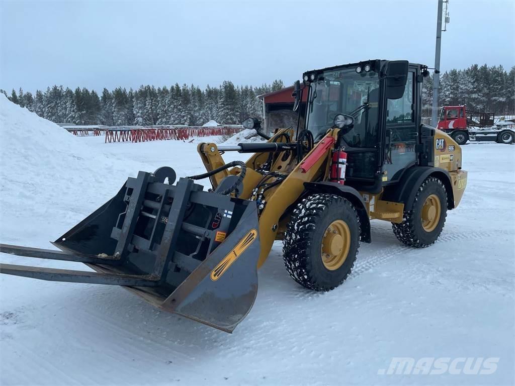 CAT 906 High Spec Naudoti ratiniai krautuvai