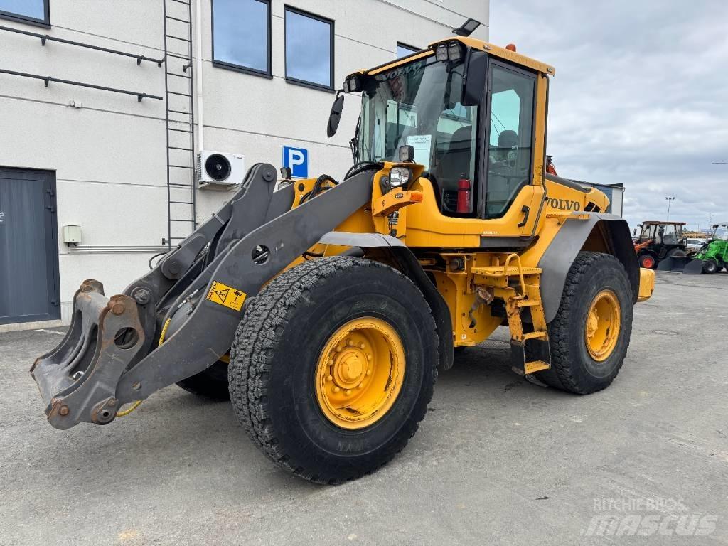 Volvo L 60 F Naudoti ratiniai krautuvai