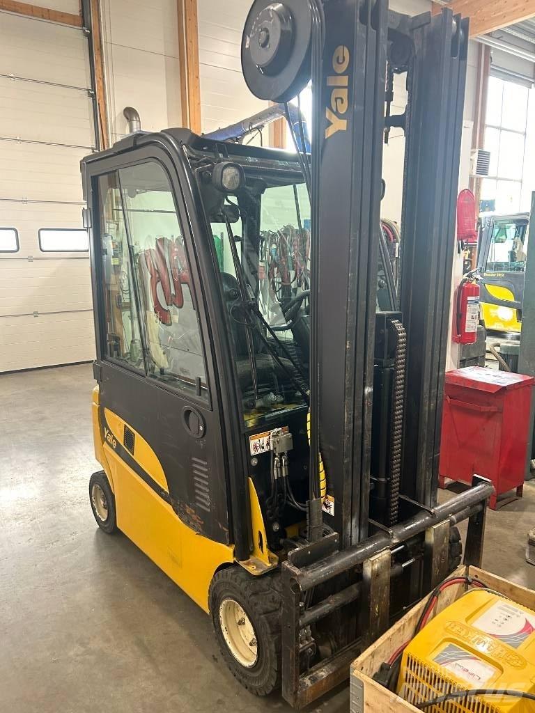 Yale ERP18VF Elektriniai šakiniai krautuvai