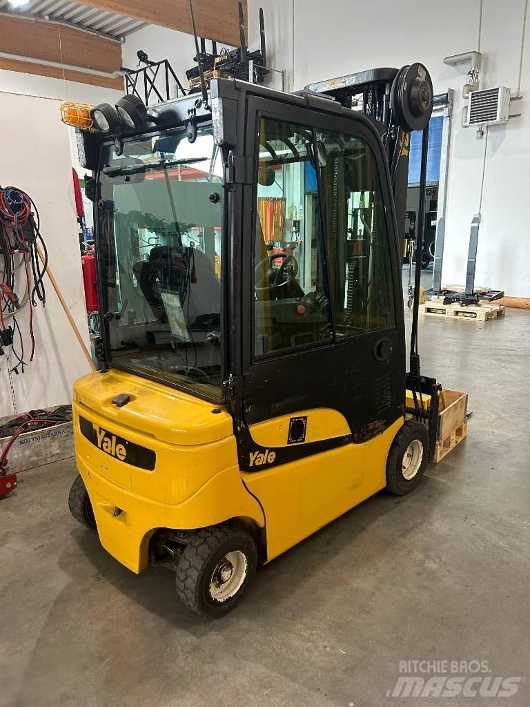 Yale ERP18VF Elektriniai šakiniai krautuvai