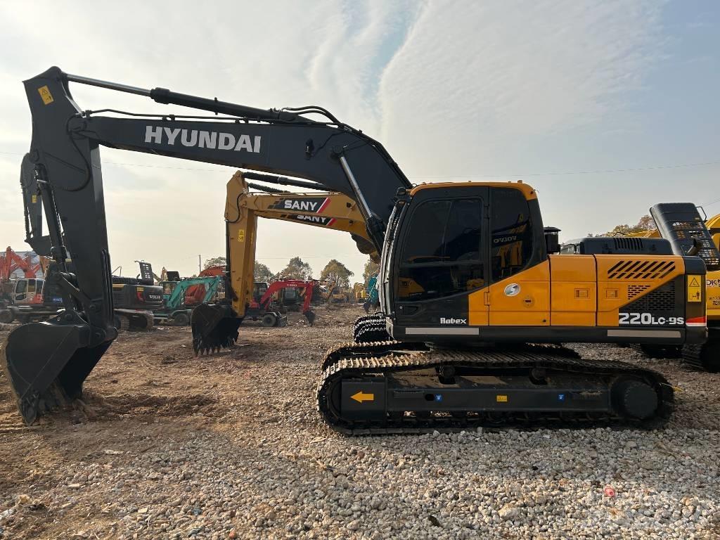Hyundai R220LC-9S Vikšriniai ekskavatoriai