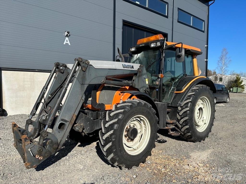 Valtra N101 Traktoriai