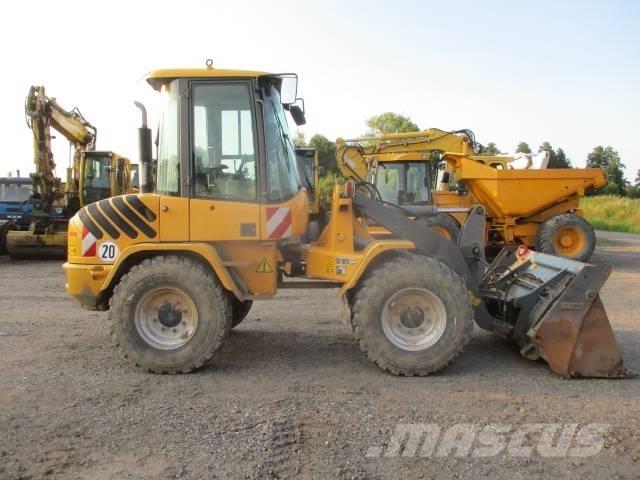 Volvo L 30 B Naudoti ratiniai krautuvai