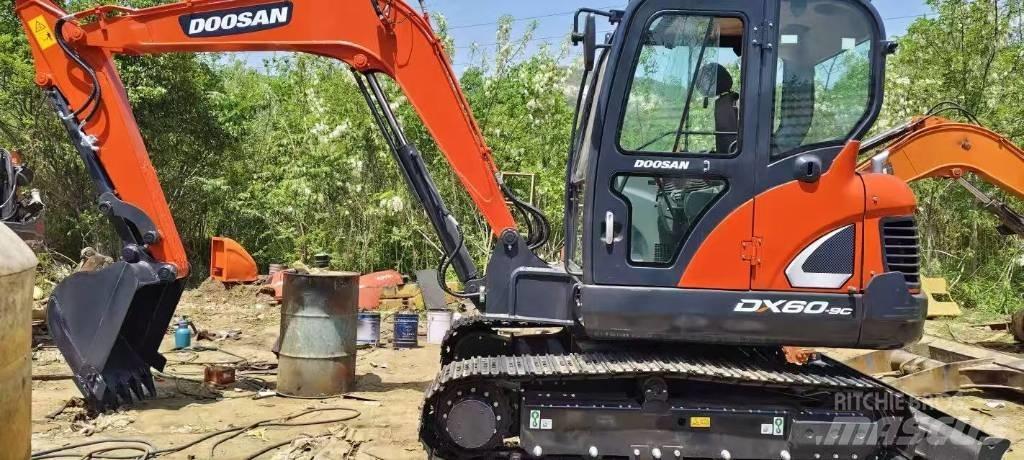 Doosan DX60 Mini ekskavatoriai < 7 t