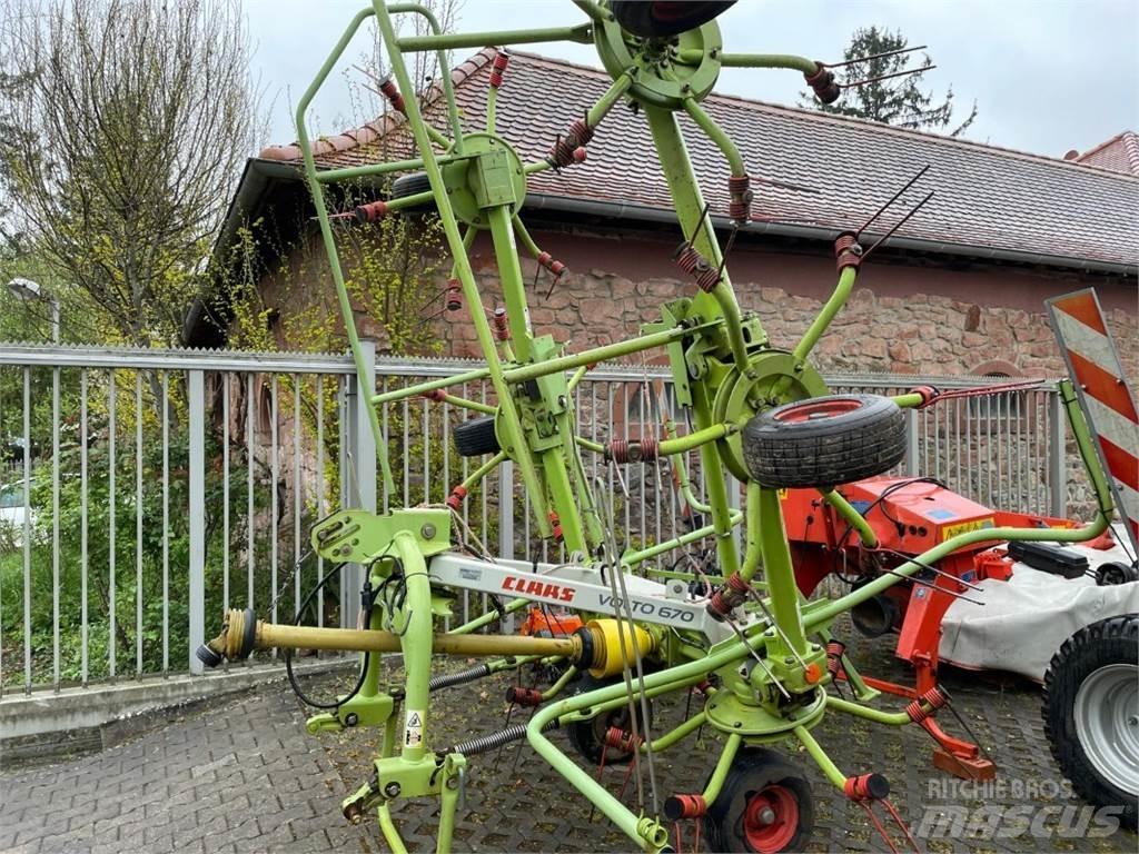 CLAAS Volto 670 Šieno grėbliai ir vartytuvai