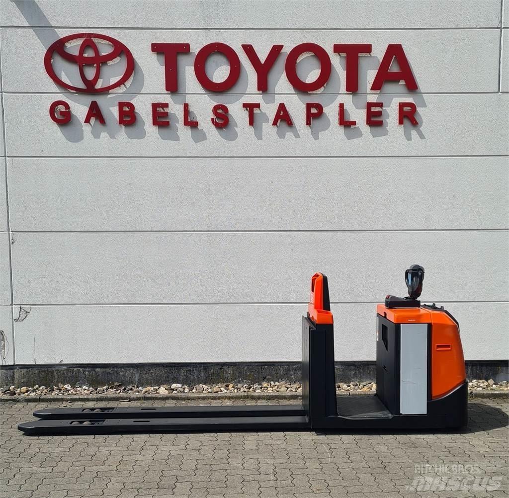 Toyota OSE 250 Mažų aukščių užsakytų prekių krautuvai