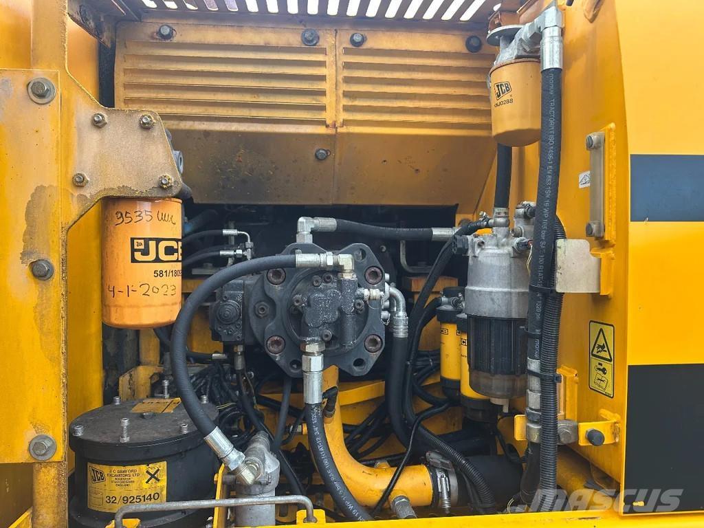 JCB JS220LC Vikšriniai ekskavatoriai