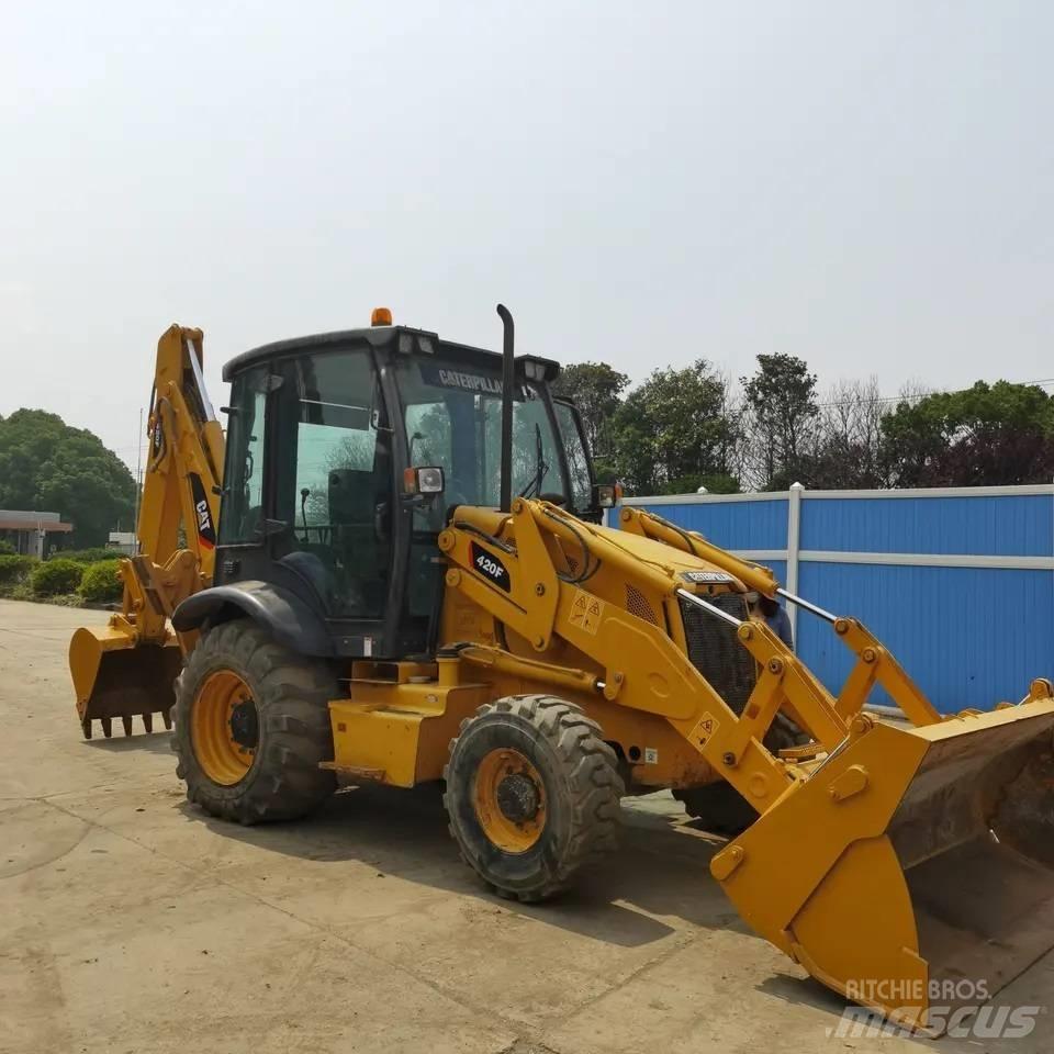 CAT 420 F Ekskavatoriniai krautuvai