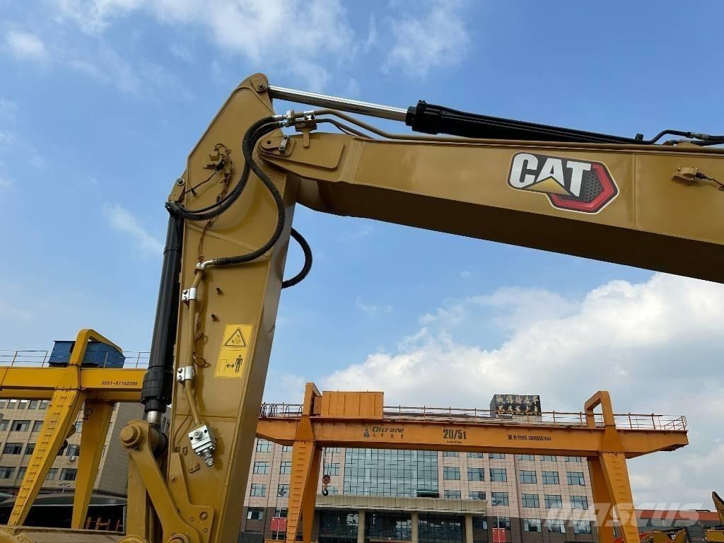 CAT 323 GC Vikšriniai ekskavatoriai