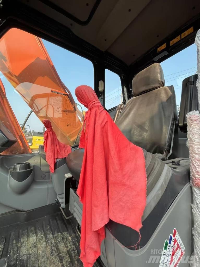 Hitachi ZX 160 Vikšriniai ekskavatoriai