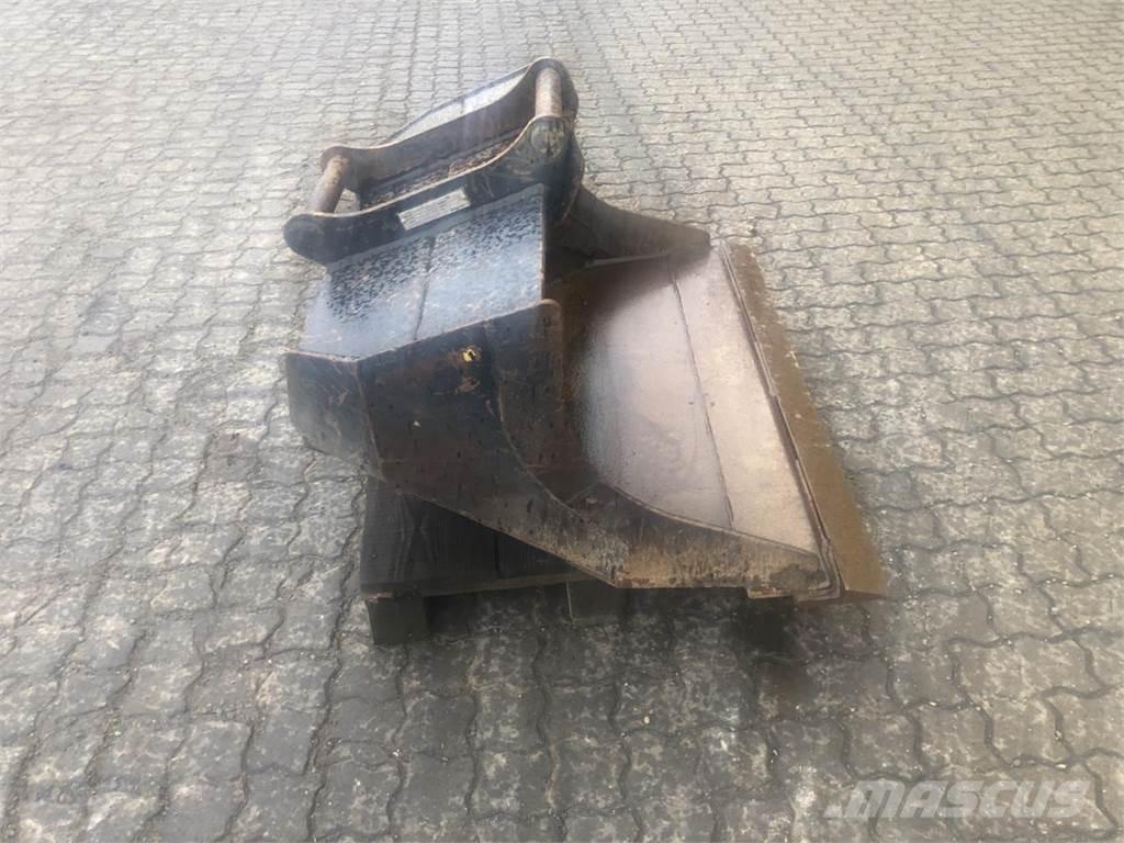 Engcon ØVRIGE Kaušai