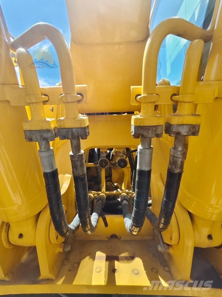 Komatsu PC 220-8 Vikšriniai ekskavatoriai