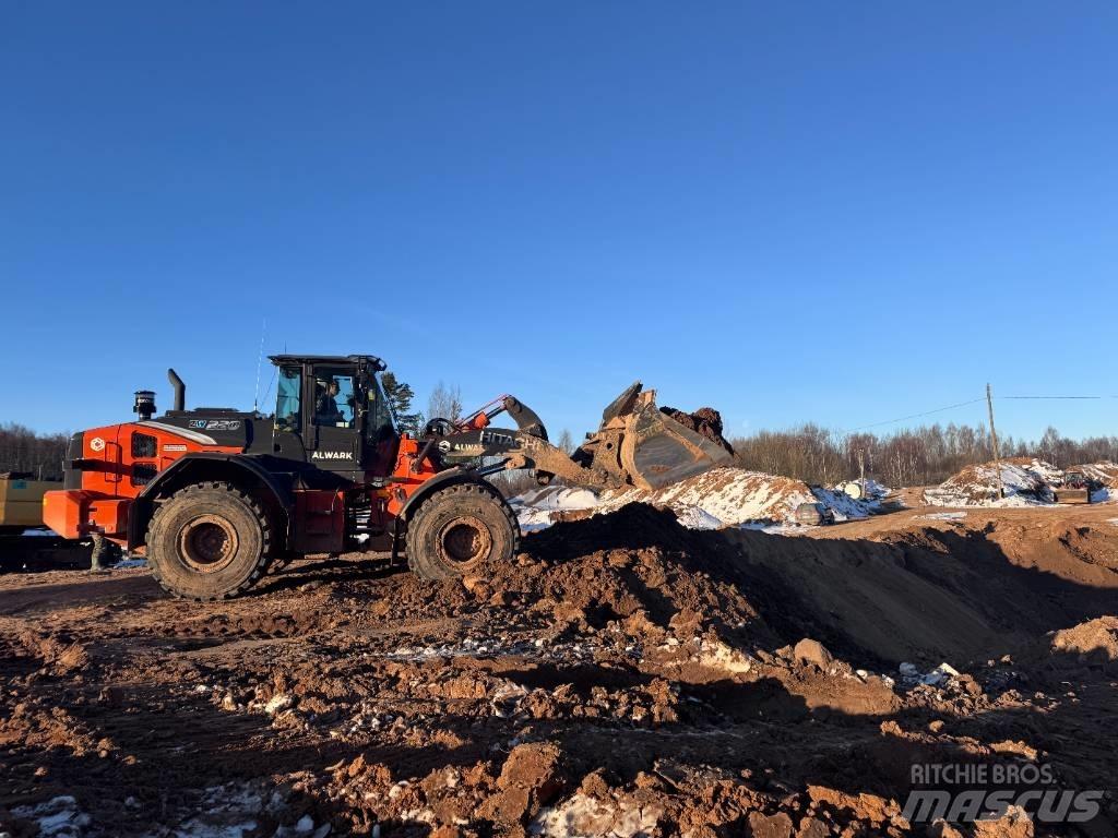Hitachi ZW 310-7 Naudoti ratiniai krautuvai