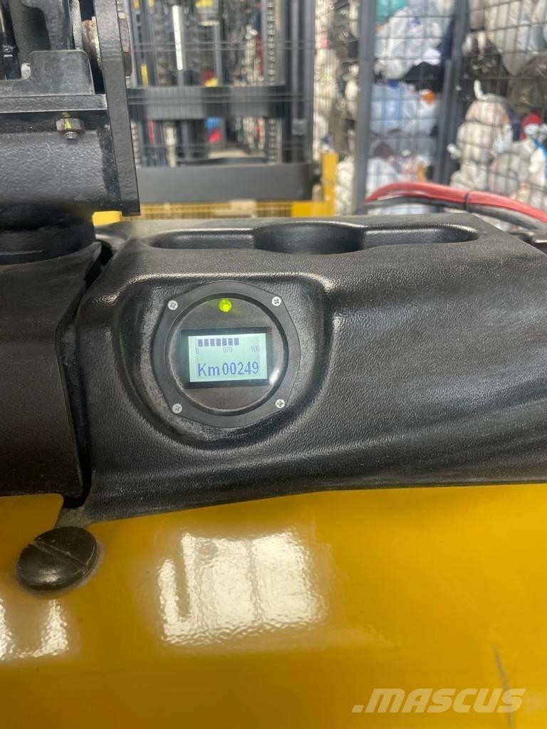 Yale MC 15 Elektriniai šakiniai krautuvai