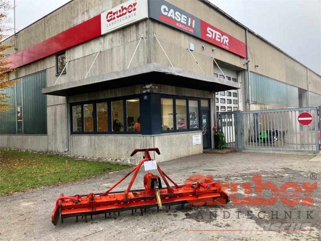 Lely 3000 Varomosios akėčios ir žemės frezos