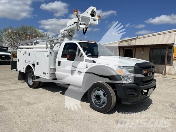 Altec AT235 Ant vilkikų montuojamos kėlimo platformos