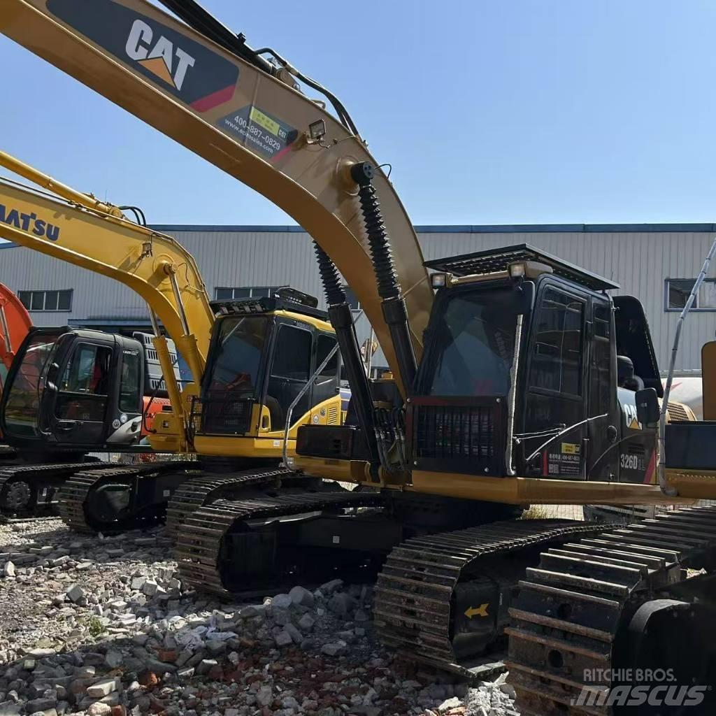 CAT 326D2L Vikšriniai ekskavatoriai
