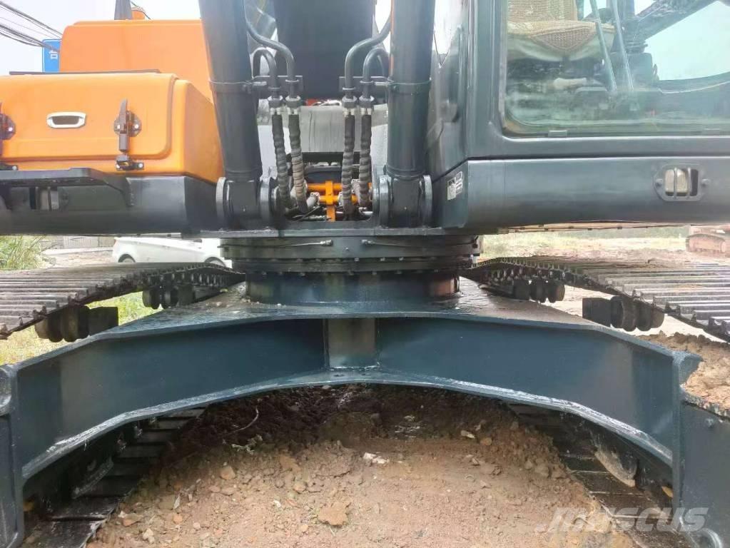 Hyundai 220LC-9S Vikšriniai ekskavatoriai