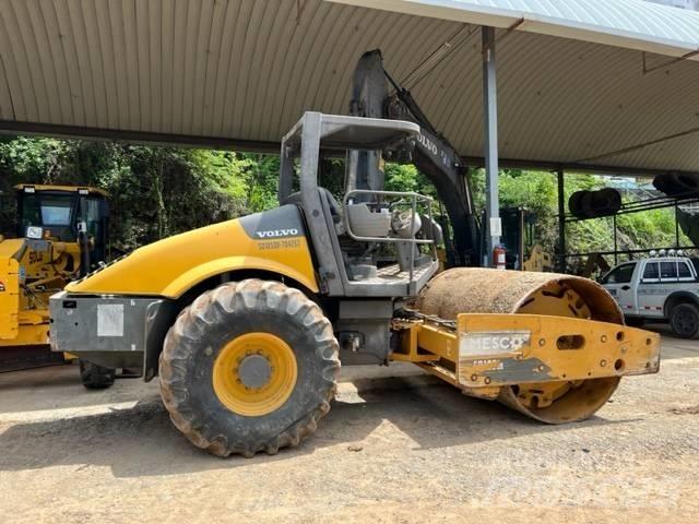 Volvo sd105DX Gruntiniai volai