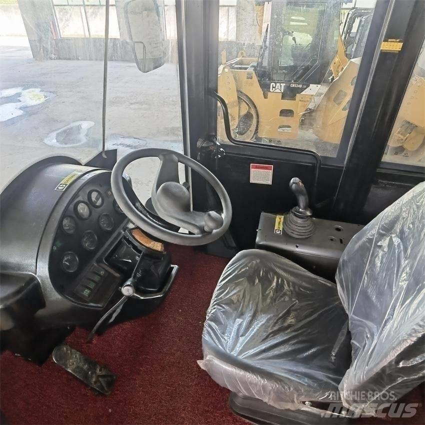 CAT 966H Naudoti ratiniai krautuvai