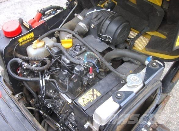 Yanmar SV 08-1A **684h** Krautuvai su šoniniu pasukimu