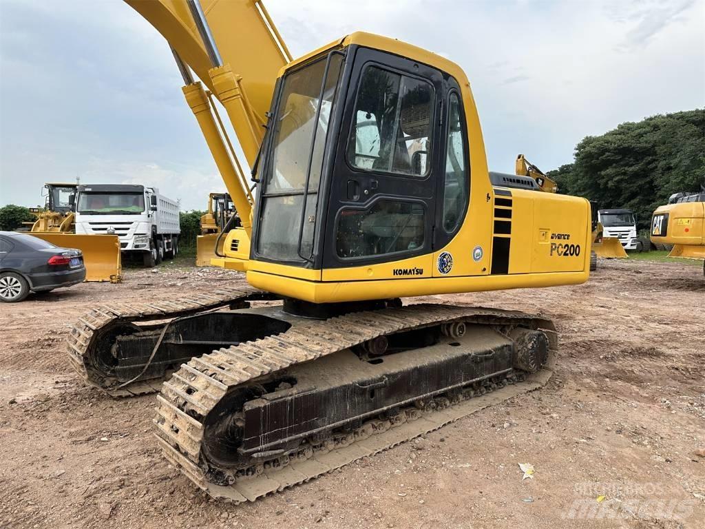 Komatsu PC 200 Vikšriniai ekskavatoriai