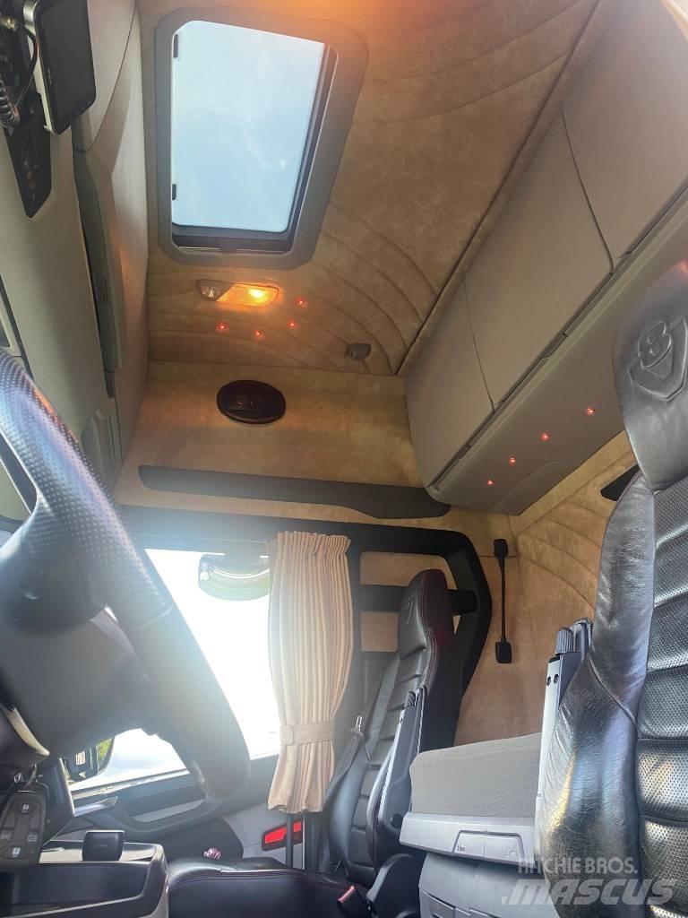 Scania S 730 Naudoti vilkikai