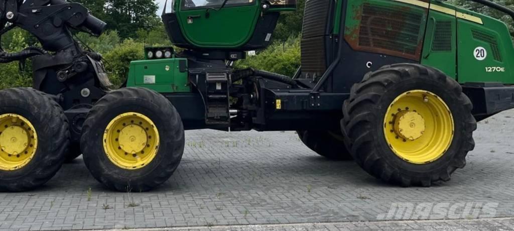 John Deere 1270 E Miško technika (Harvesteriai)