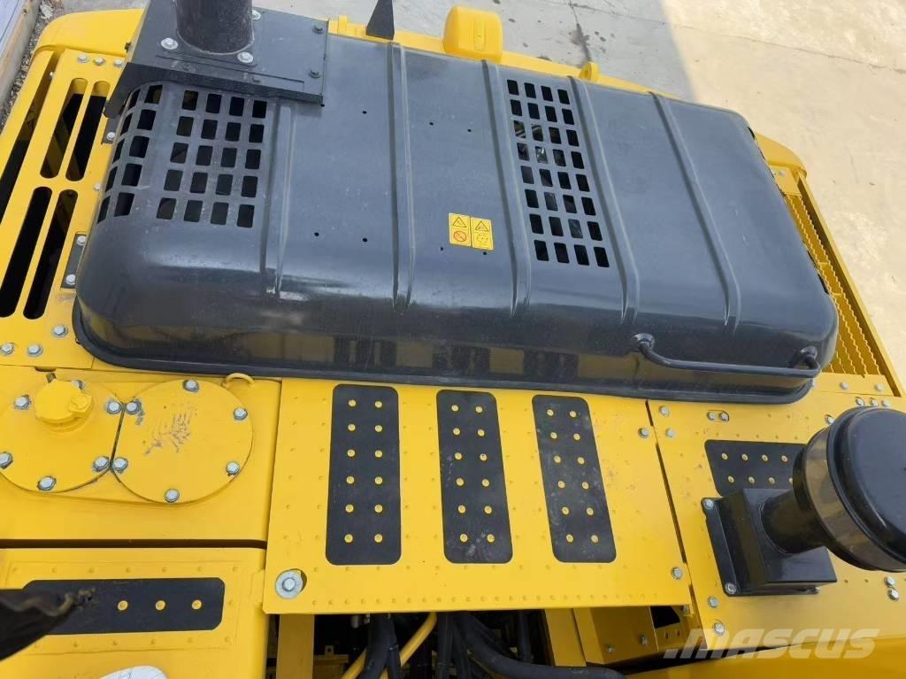 Komatsu PC 200-8N1 Vikšriniai ekskavatoriai