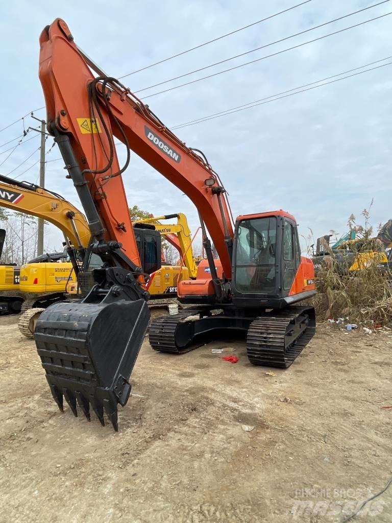 Doosan dx150 Vikšriniai ekskavatoriai