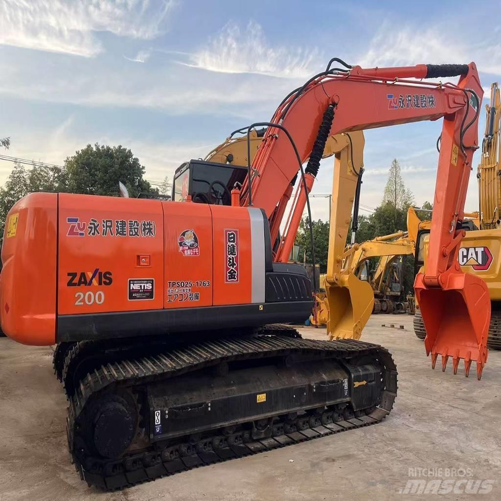 Hitachi zx200 Vikšriniai ekskavatoriai
