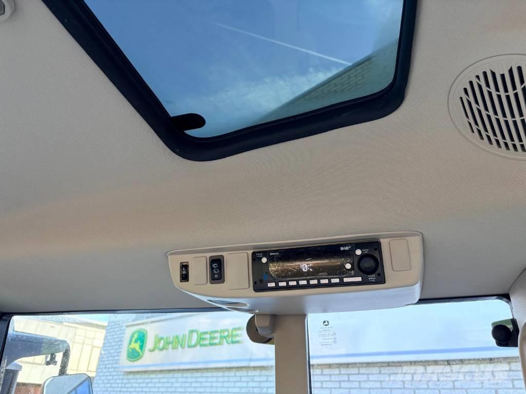 John Deere 6M200 Traktoriai